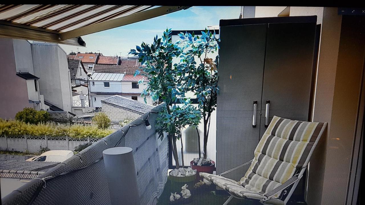 Appartement Victoria-T2-41m2-Balcon, wifi, linge, produits, ménage inclus à Reims Extérieur photo