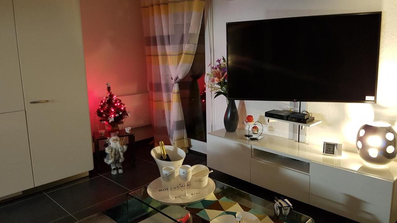 Appartement Victoria-T2-41m2-Balcon, wifi, linge, produits, ménage inclus à Reims Extérieur photo